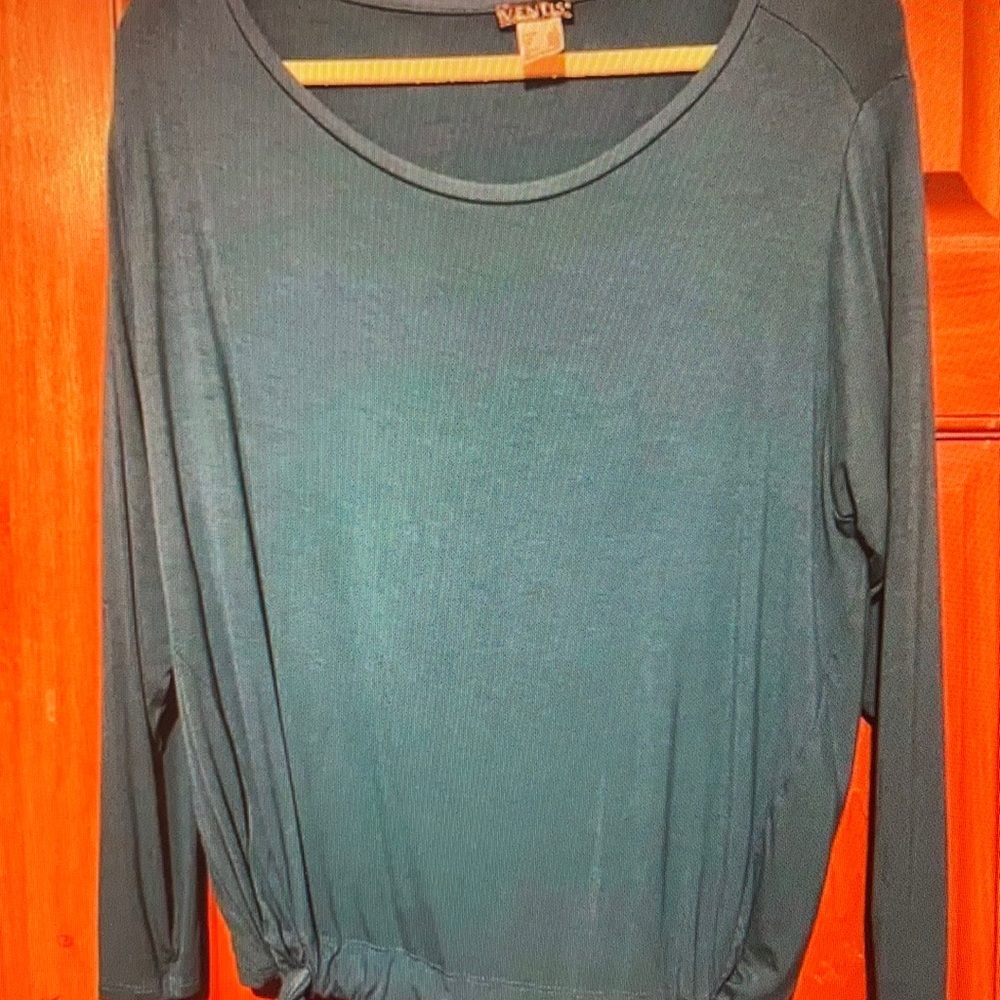 Women’s long sleeve blouse